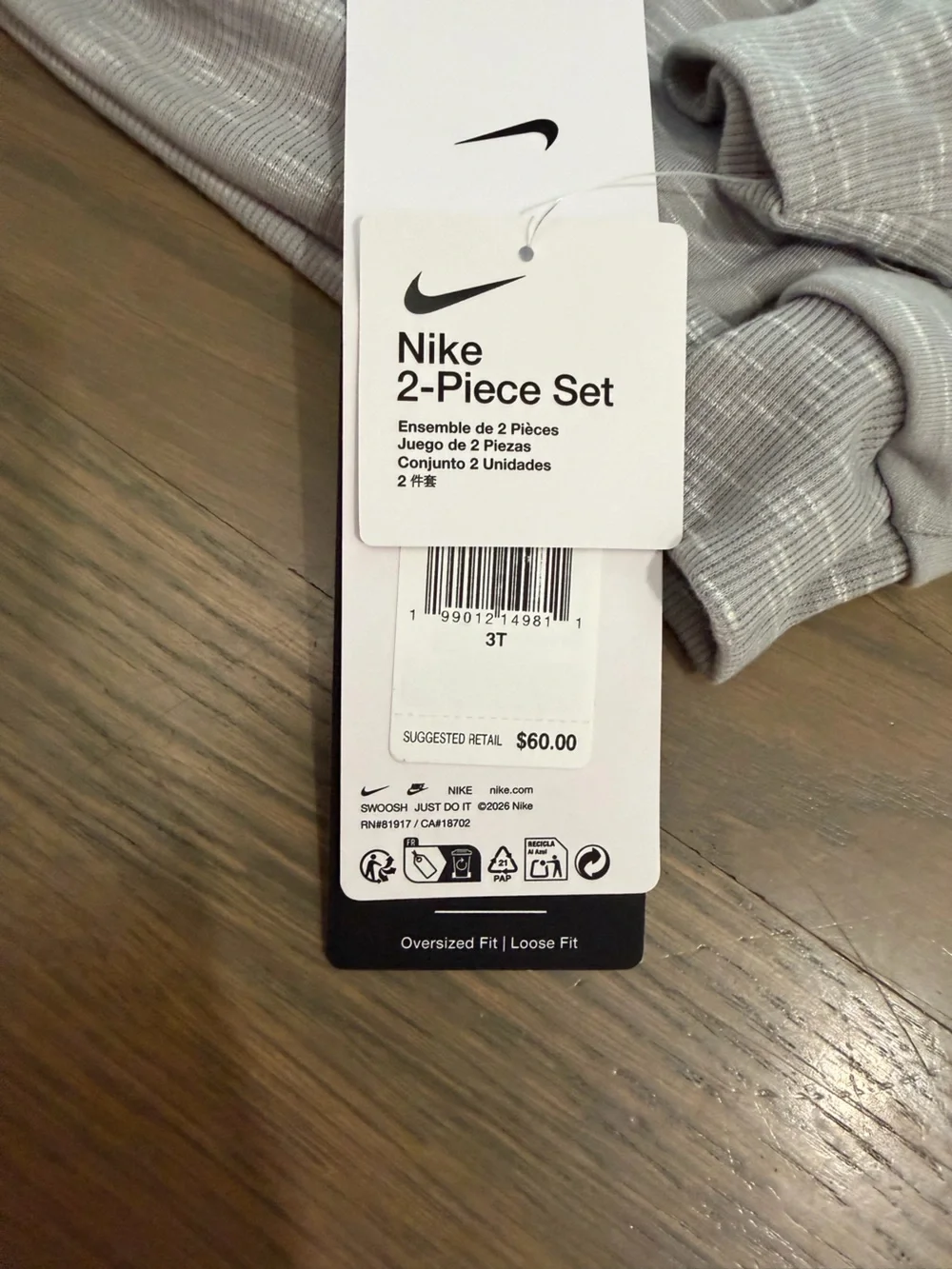 NWT Nike Kids Light Gray Heather Pullover Sweatshirt with Black Swoosh size 3T